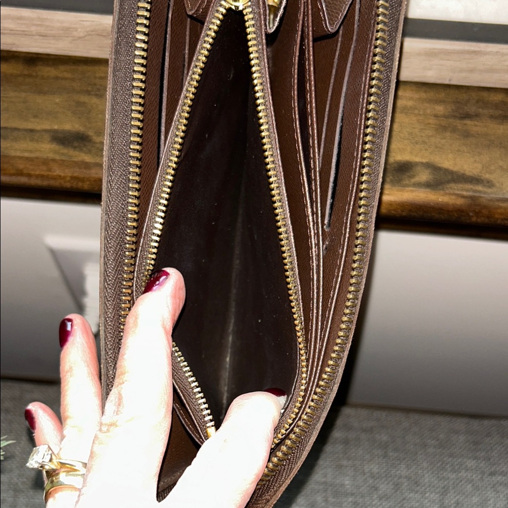 Louis Vuitton Damier Ebene Wallet - Picture 9 of 12